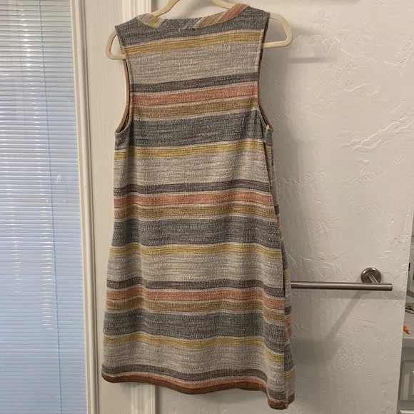 Striped Sleeveless Dress - Picture 4 of 5